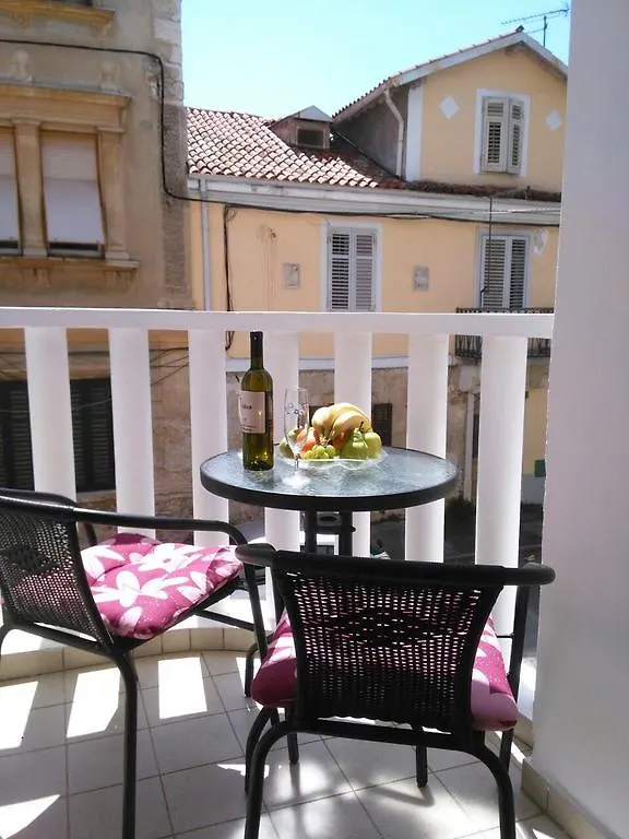 Apartment Viki Pula 0*,  Croatia